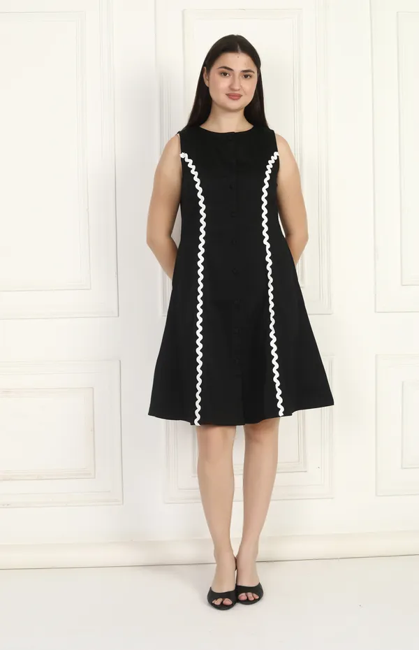 Women_Black_Dress