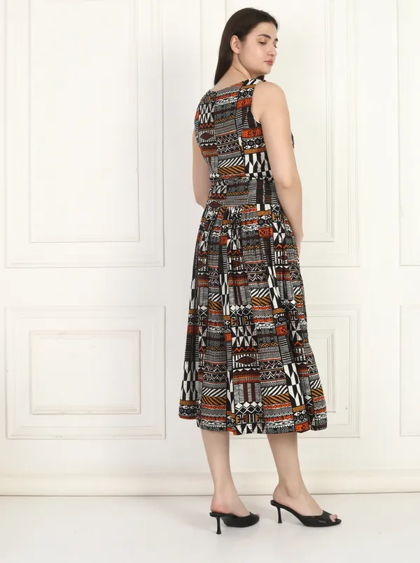 Women_Black_Multi_Skirt_Top