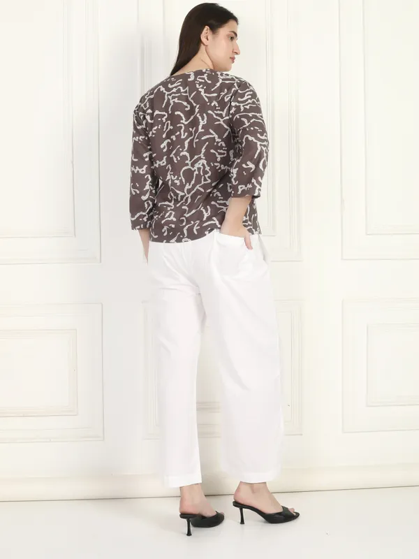 Women_Choco_Wrap_Top