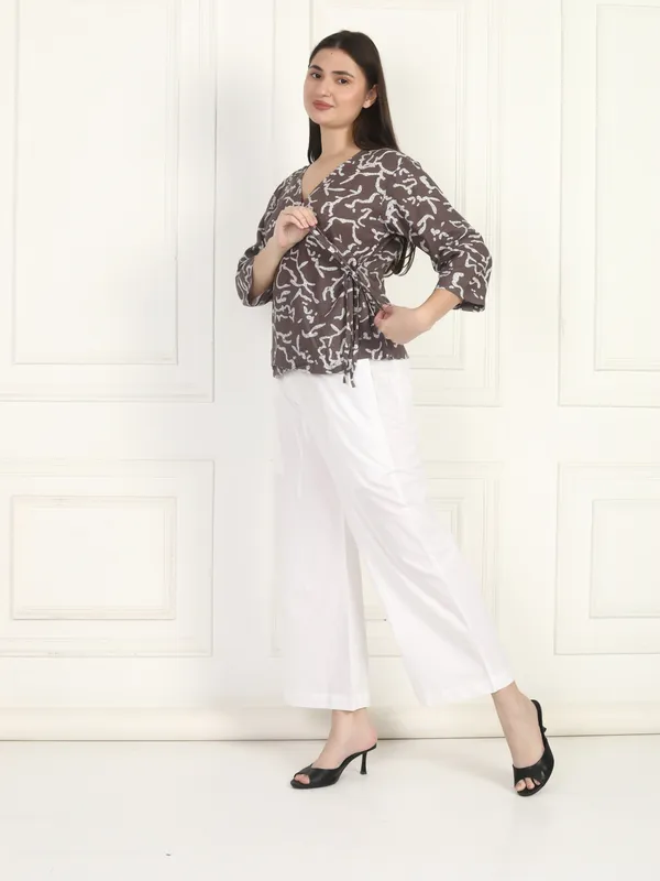Women_Choco_Wrap_Top