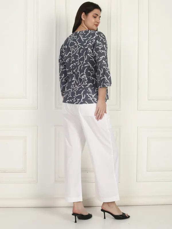 Women_Grey_Wrap_Top