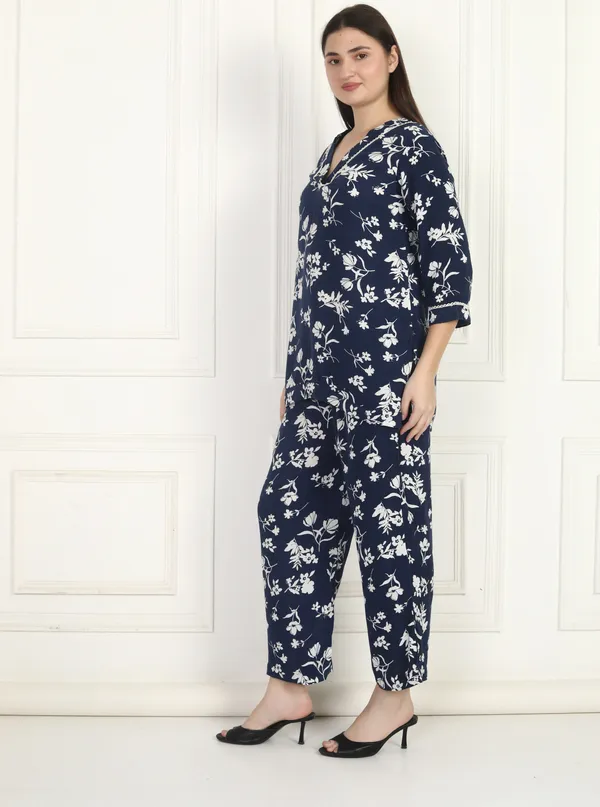 Women_Navy_Blue_Floral_Co-Ord_Set