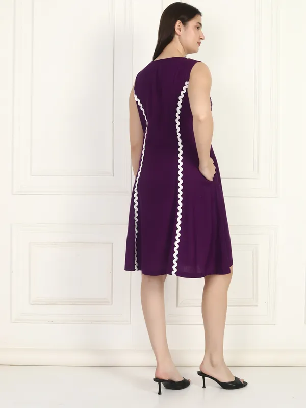 Women_Purple_Dress