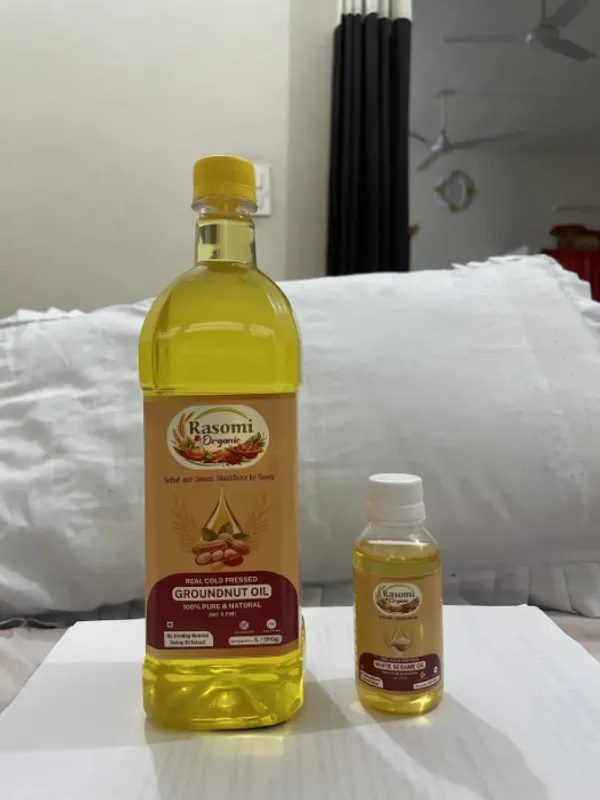 Groundnut_Oil_And_White_Sesame_Oil