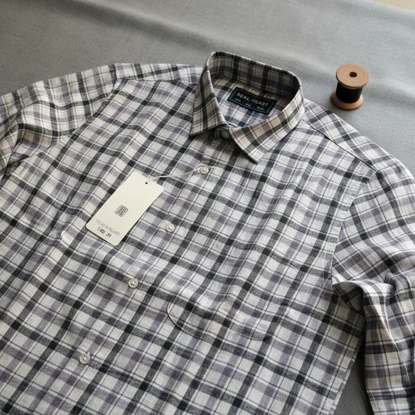 White_Black_Cotton_Blend_Regular_Fit_Checkered_Casual_Shirt_For_Men