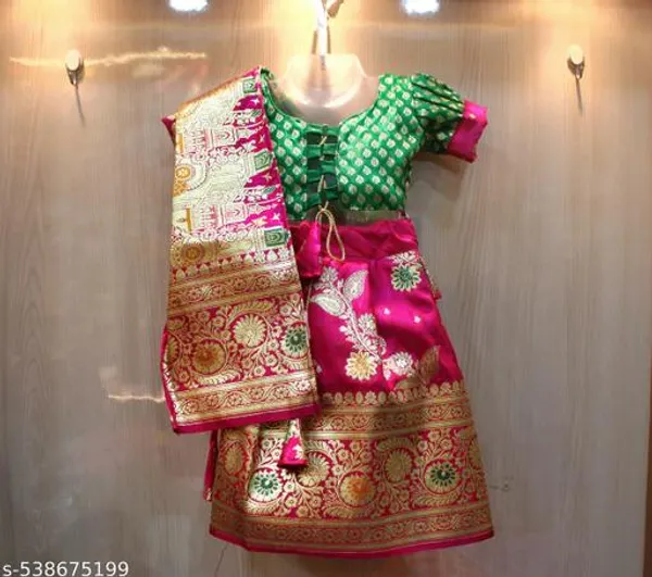Multiolor_Silk_Premium_And_Elegant_Saree_For_Girls