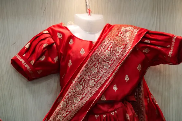 Kids_Ready_to_wear_saree