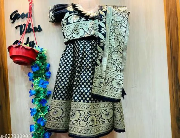 Multicolur_Silk_Premium_And_Elegant_Saree_For_Girls