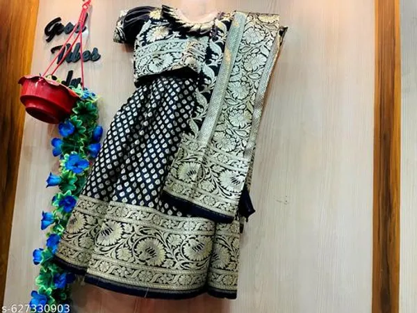 Multicolur_Silk_Premium_And_Elegant_Saree_For_Girls