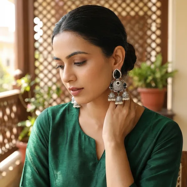 Prakriti_Black_Traditional_Dangler_Earrings