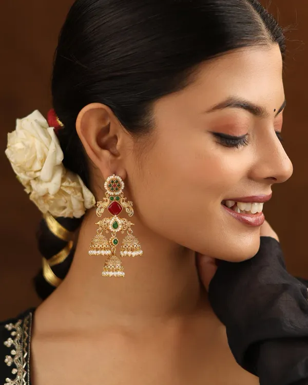 Ikshita_Gold_Jhumki_Earrings