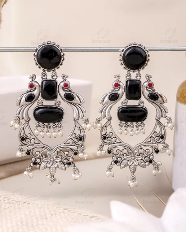 Pushpa_Black_Dangler_Earrings