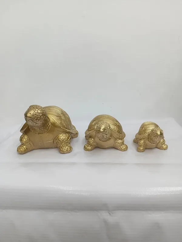 White_Turtle_Figurine_Set
