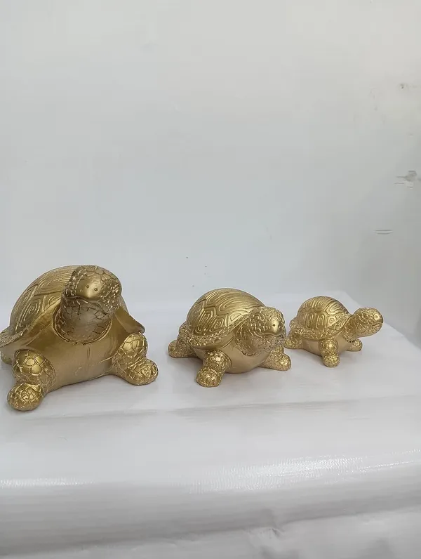 White_Turtle_Figurine_Set