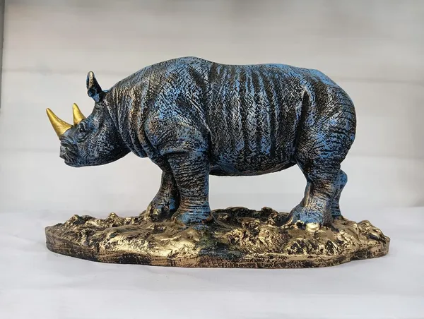 Rustic_Golden_Blue_Rhino_Polyresin_Showpiece