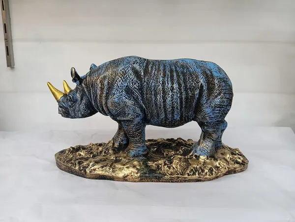 Rustic_Golden_Blue_Rhino_Polyresin_Showpiece