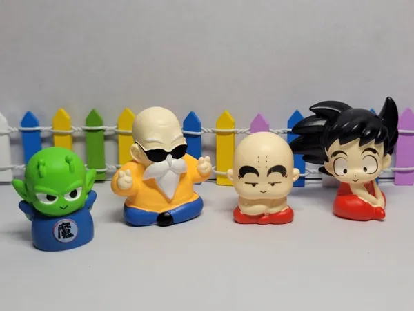 Multicolor_Anime_Miniature_Figurine_Set