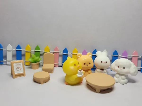 White_Animal_Figures_Cafe_Play_Set