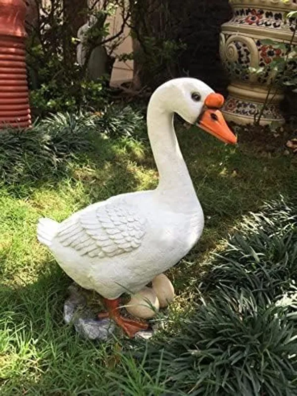 White_Garden_Egg_Duck_Showpiece_Resin_Figurine