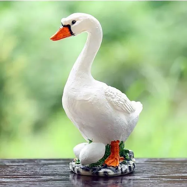White_Garden_Egg_Duck_Showpiece_Resin_Figurine