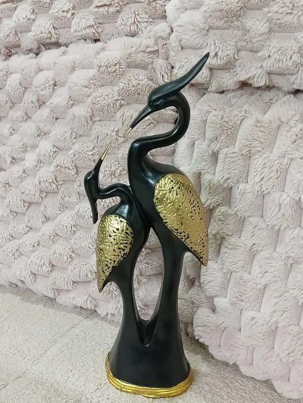 White_Crane_Bird_Statue