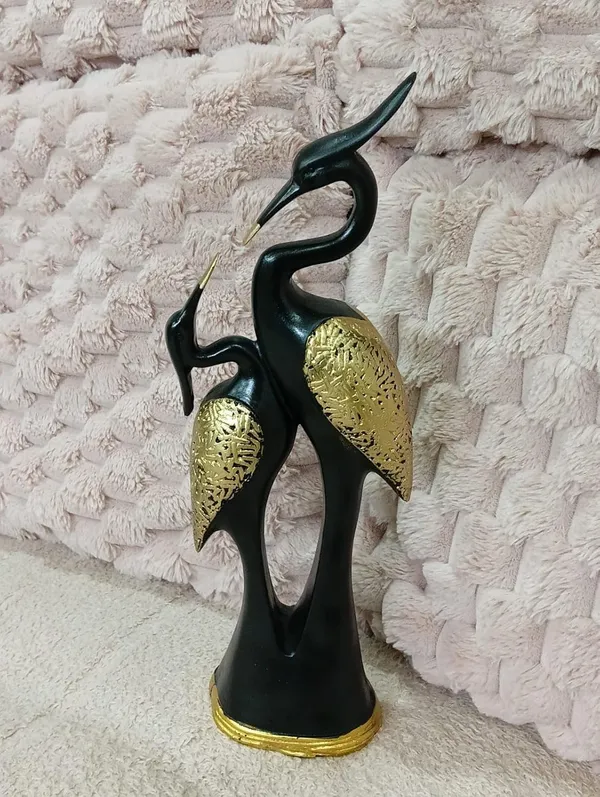White_Crane_Bird_Statue