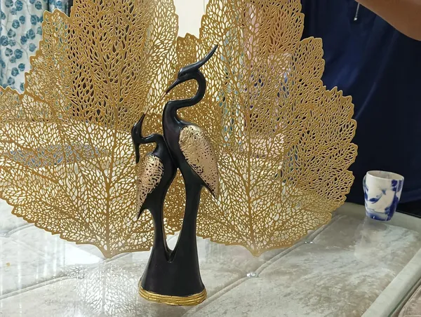 White_Crane_Bird_Statue
