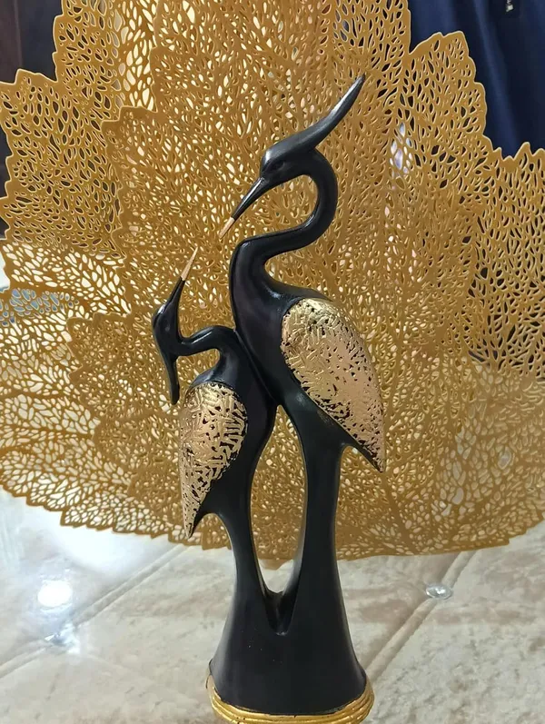 White_Crane_Bird_Statue