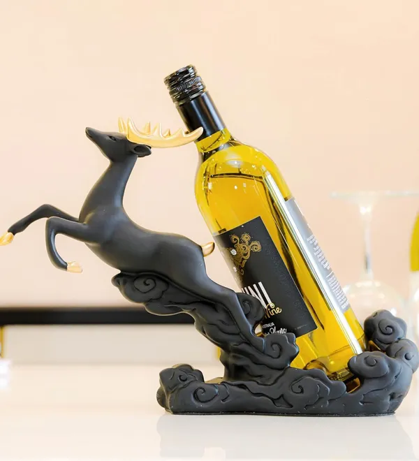 Black_Yellow_Polyresin_Deer_Wine_Holder