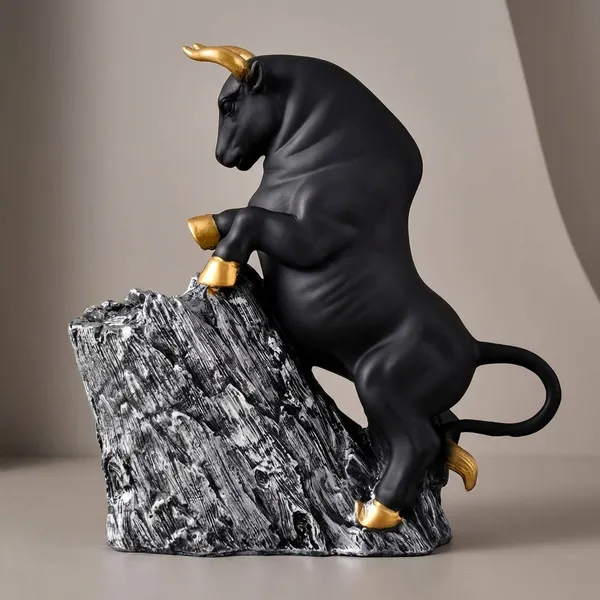 Black_Bull_Climbing_Rock_Resin_Figurine