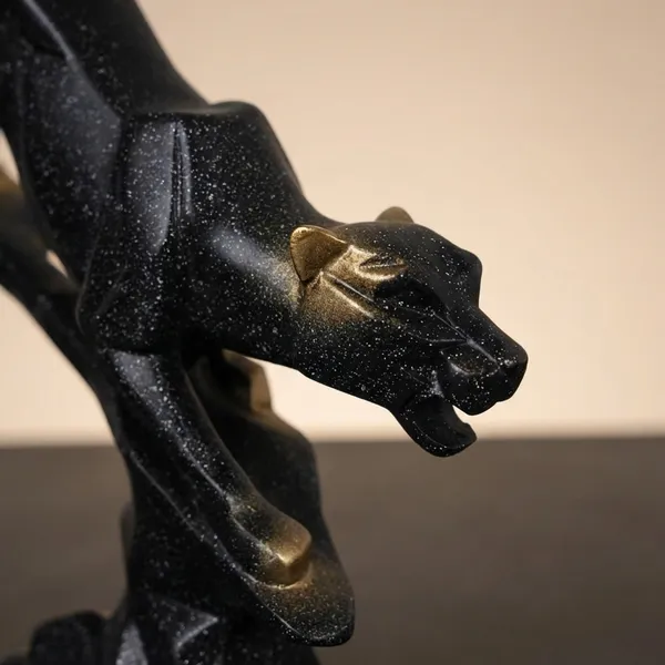 Black_Panther_Resin_Showpiece