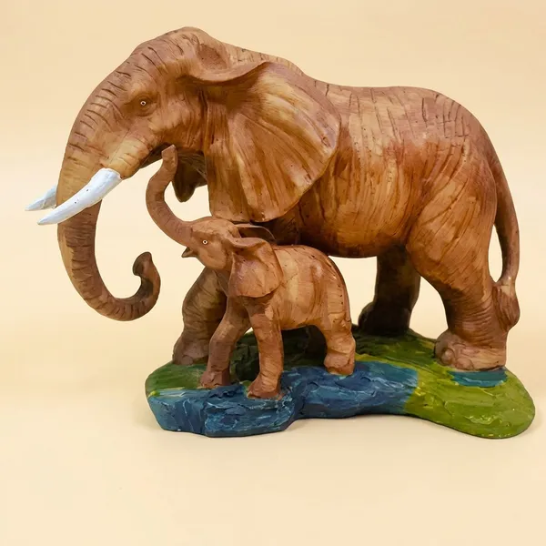 Multicolor_Elephant_Figurine_With_Baby