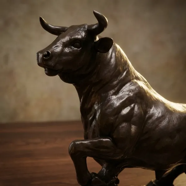 Multicolor_Resin_Bull_Statue