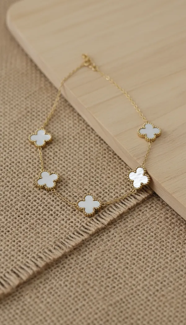 White_Clover_Braceletver_Bracelet