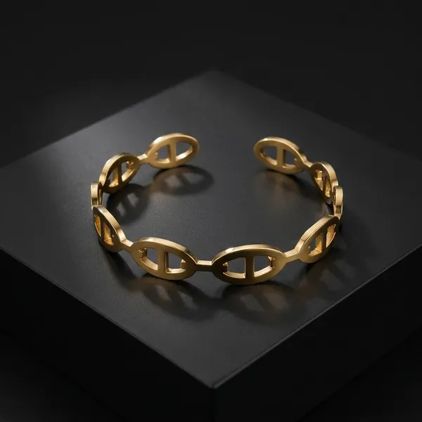 Geometric_Gold_Link_Bracelet