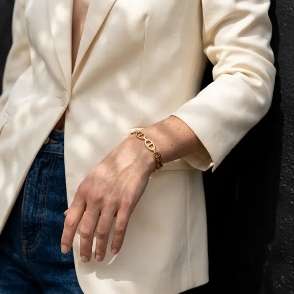 Geometric_Gold_Link_Bracelet