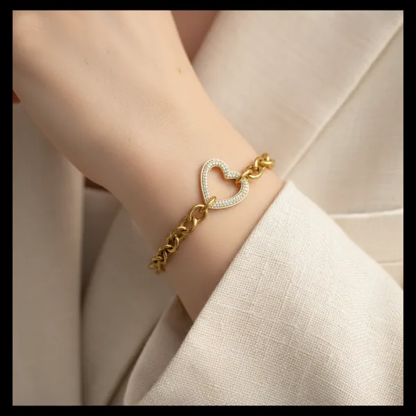Sparkling_Crystal_Heart_Chunky_Link_Bracelet