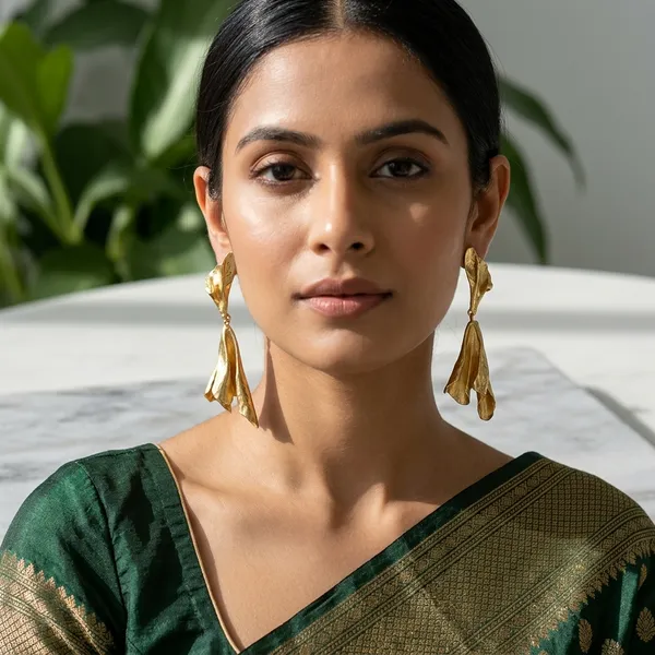 Modern_Sculptural_Gold-Tone_Drop_Earrings