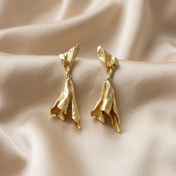 Modern_Sculptural_Gold-Tone_Drop_Earrings
