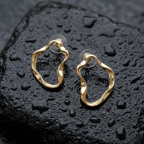Sculptural_Gold_Abstract_Earrings