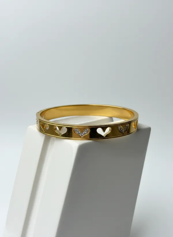 Sparkling_Heart_Gold_Bracelet