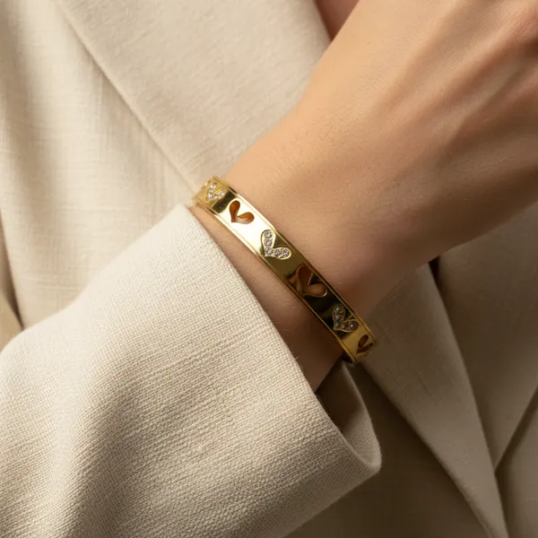 Sparkling_Heart_Gold_Bracelet