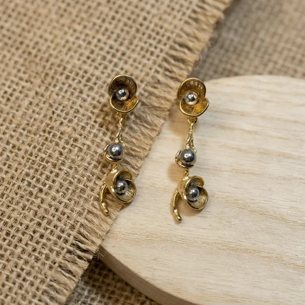 Golden_Blossom_Drop_Earrings