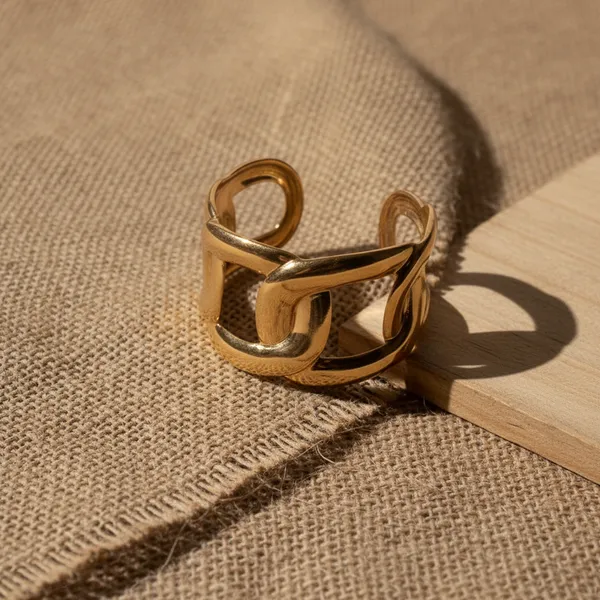 Bold-Gilded_Link_Bracelet