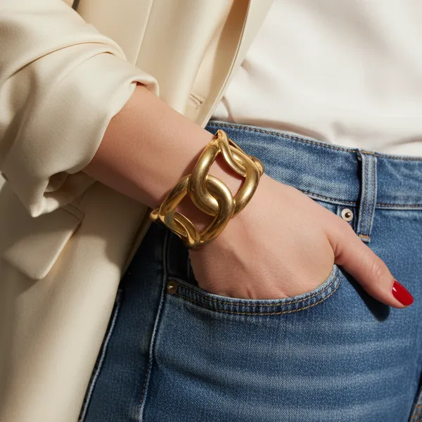 Bold-Gilded_Link_Bracelet