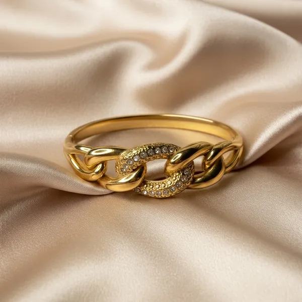 Radiant_Crystal_Link_Bracelet