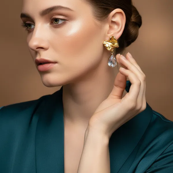 Anti-Tarnish_Gold_Abstract_Teardrop_Crystal_Dangle_Earrings
