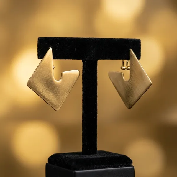 Modern_Geometric_Gold_Earrings_Hoops