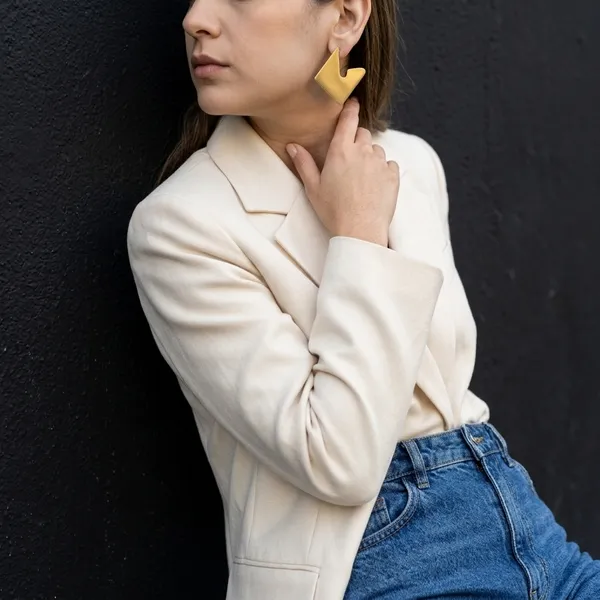 Modern_Geometric_Gold_Earrings_Hoops
