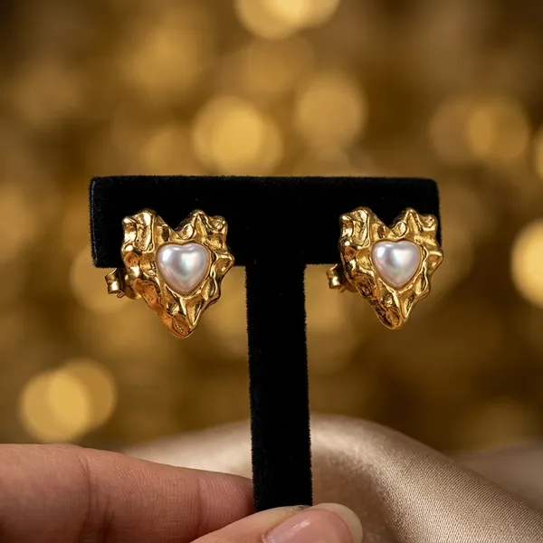 Vintage-Inspired_Textured_Gold_And_Pearl_Heart_Stud_Earrings
